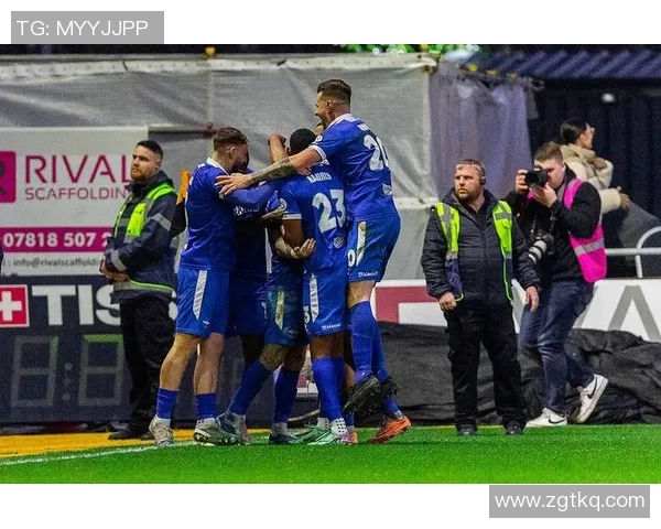 比勒费尔德主场送别胜利，终结斯图加特不败神话