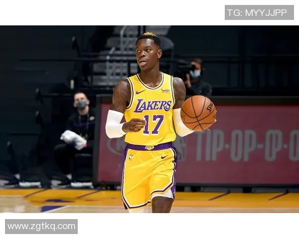 知情人士称，湖人已在商讨引进顶级控卫的可能性